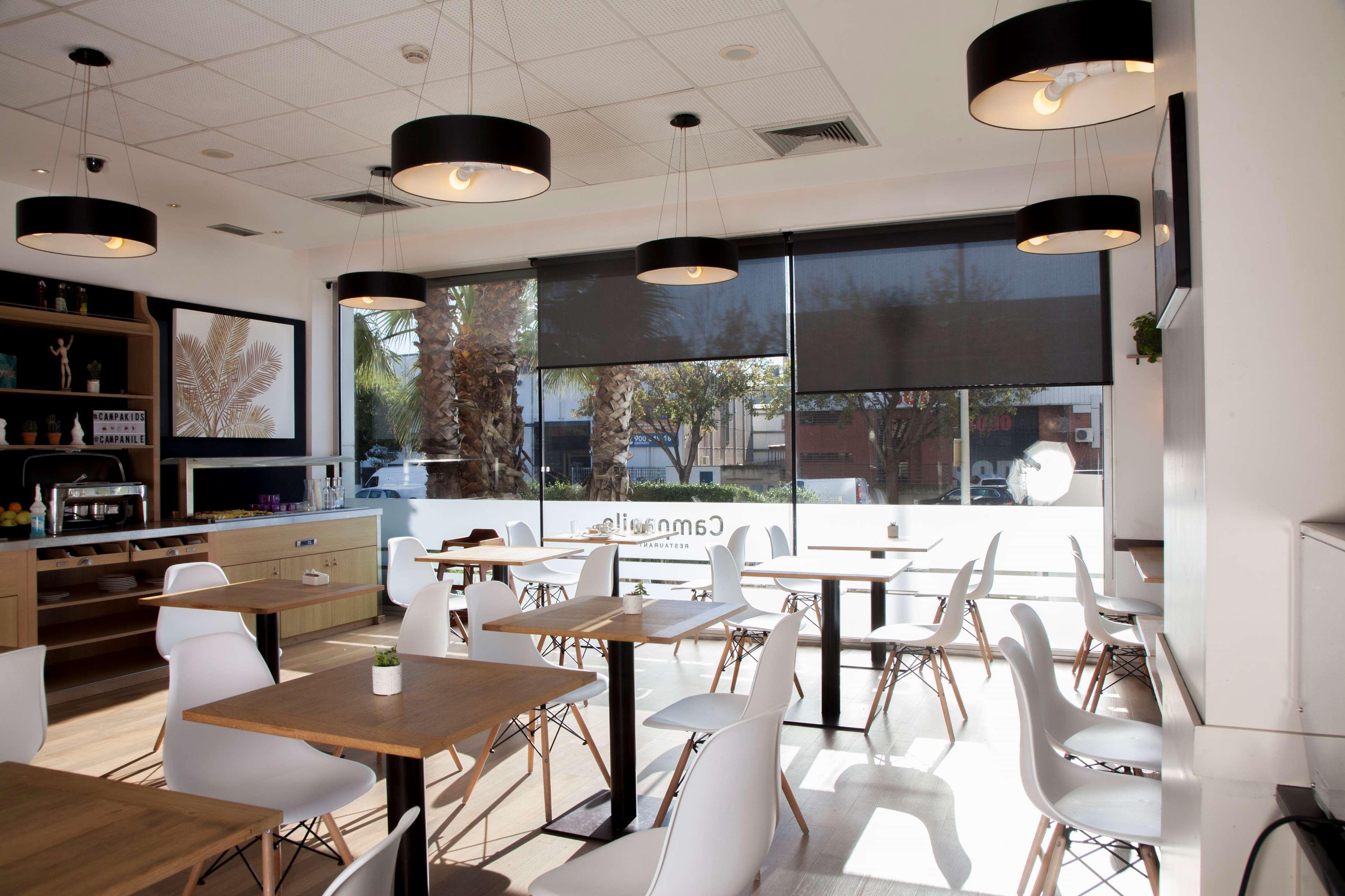 Travelodge Bcn Cornella Fira Cornellà de Llobregat Exterior foto